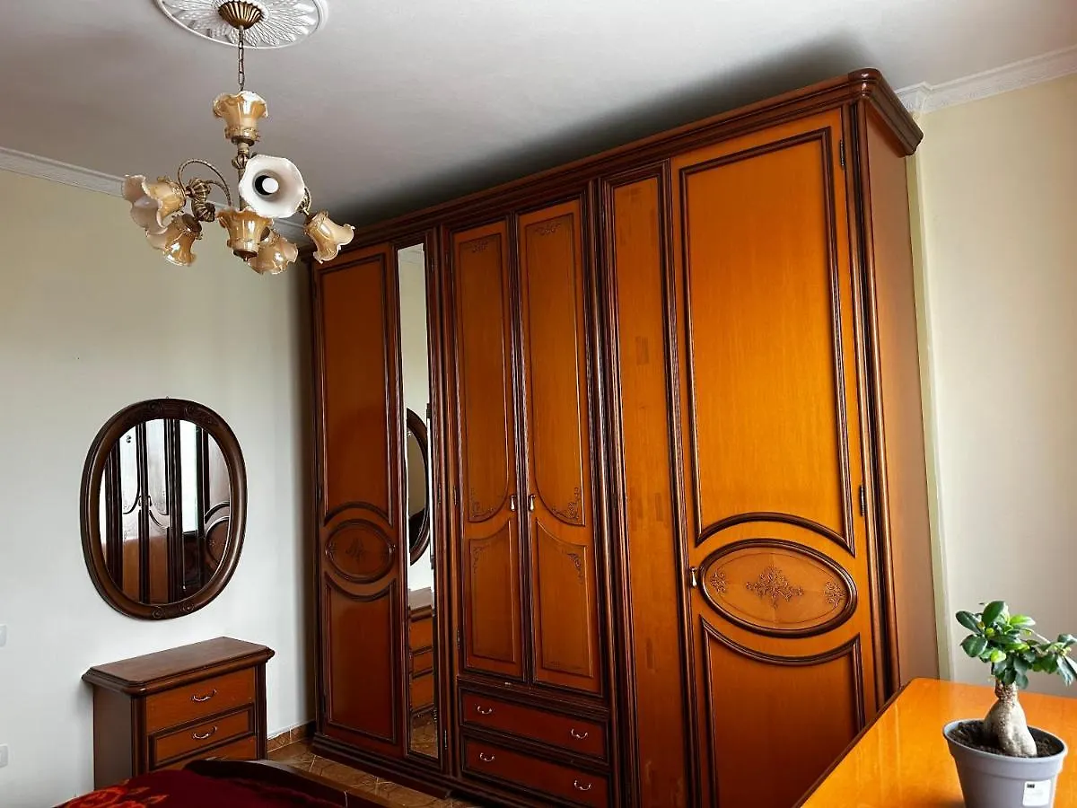 Sunny Riverside Tirana'S Oasis - Breakfast & Dinner Homestay Tirana